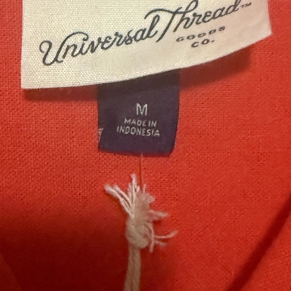 Universal Thread Vibrant Red Garment - Picture 3 of 4